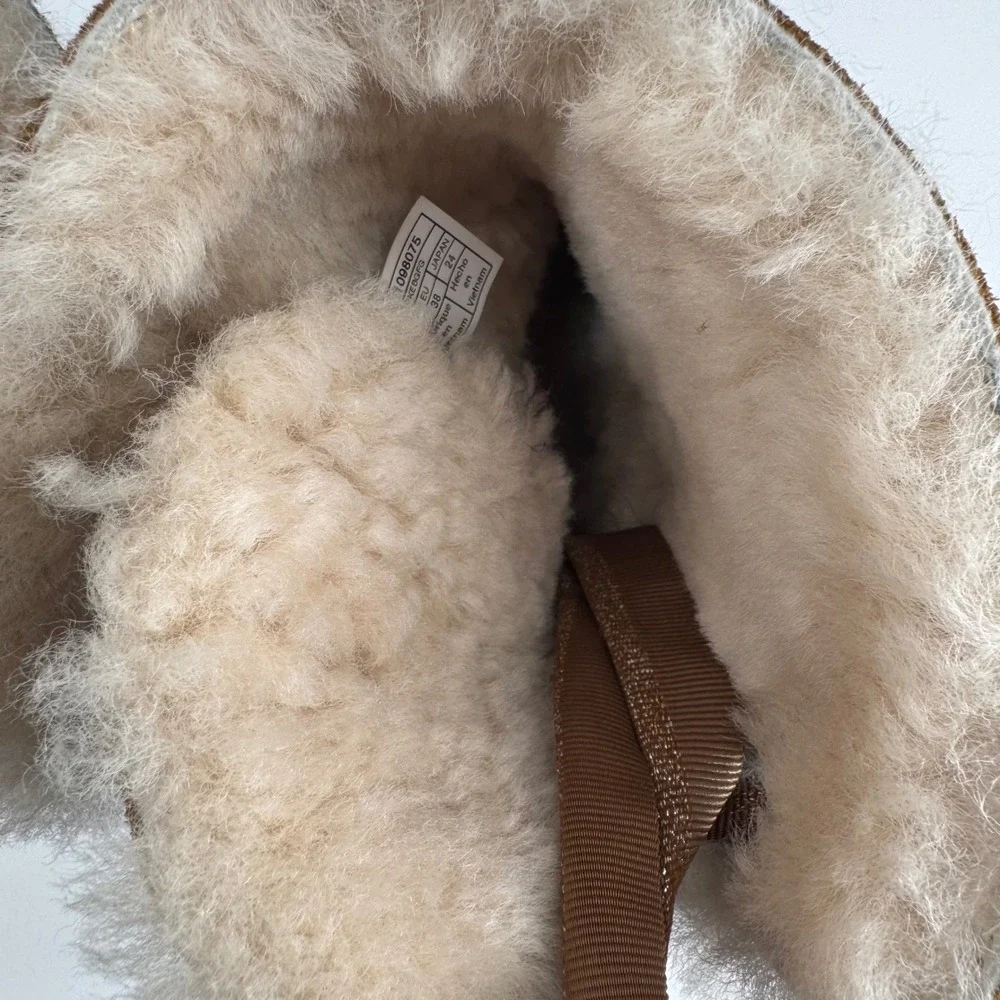 UGG Gita Bow Boot Women 7 Chestnut Suede Sheepskin Lining 1098075